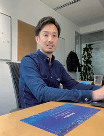 オフィスでの筆者